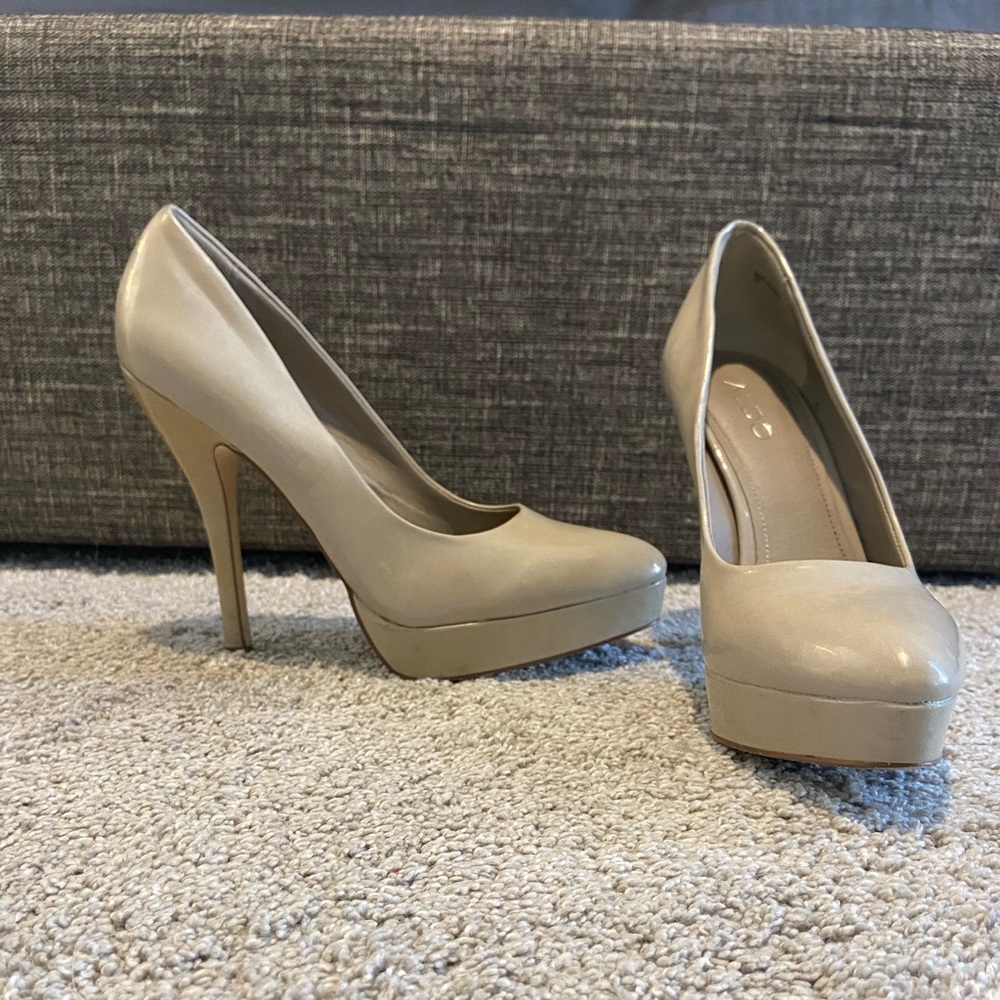 ALDO patent leather heel.